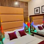 Hotel Blue Wellington - Near Mumbai Airport
