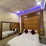 Hotel Blue Wellington - Near Mumbai Airport